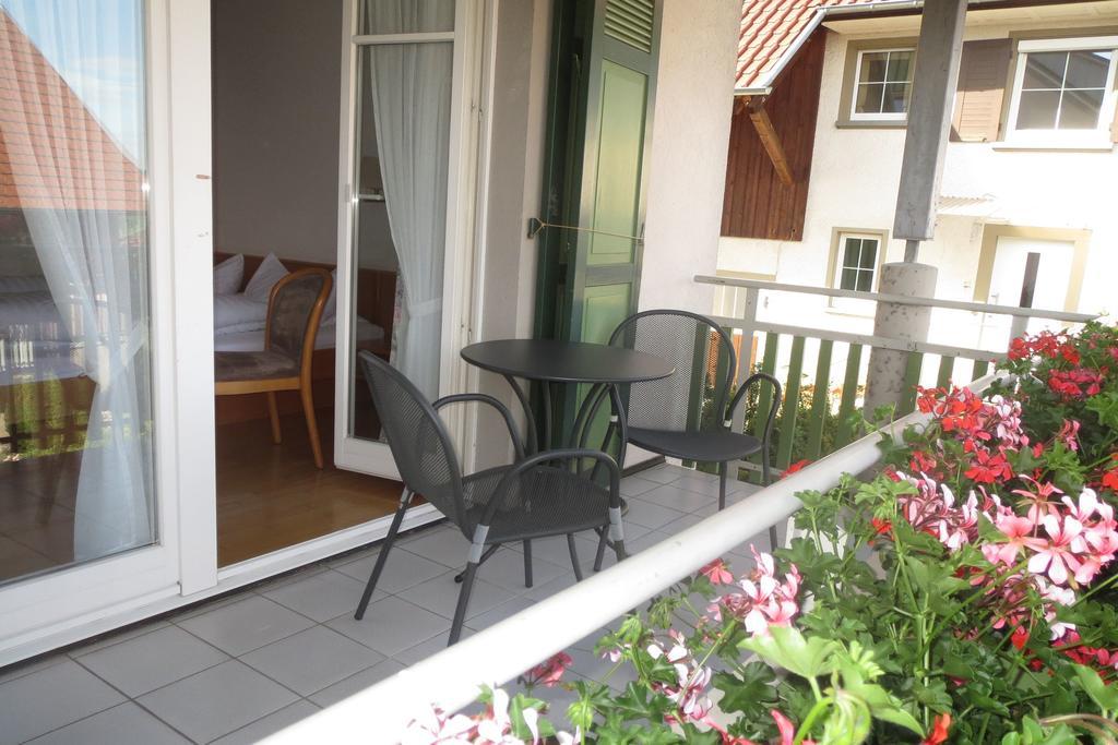 Gaestehaus Frohe Aussicht Kressbronn am Bodensee Exterior foto